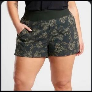 Printed Athleta shorts size 12 or Large only worn once hiking athletic short